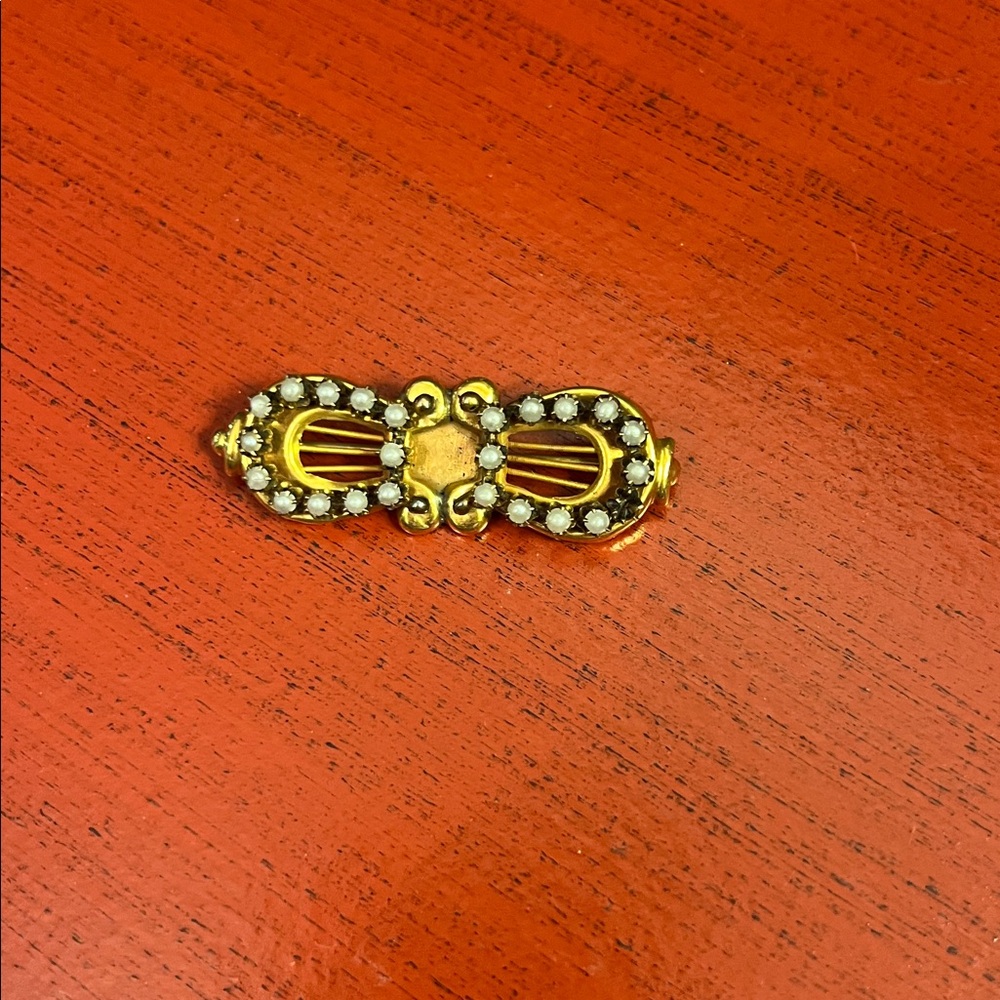 Brooch